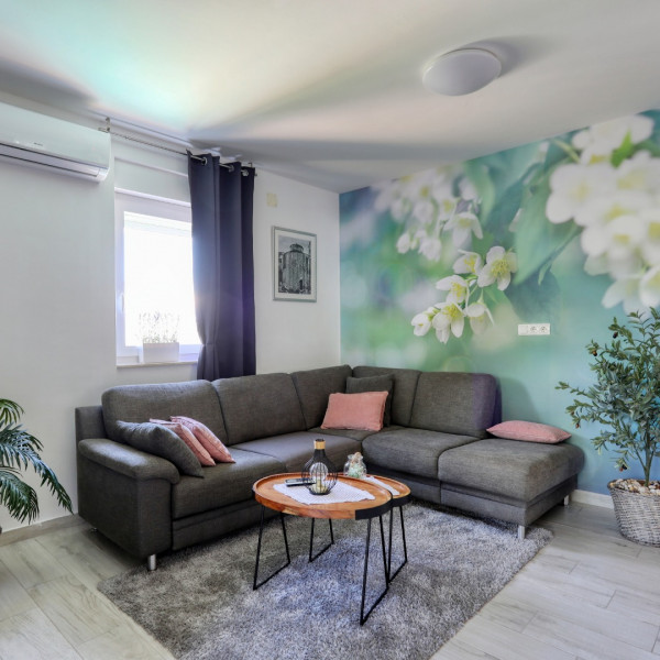 Das Wohnzimmer, Villa Rocky, Villa Rocky mit beheizten und Baby-Pools, Zaton, Dalmatien, Kroatien Zaton (Nin)