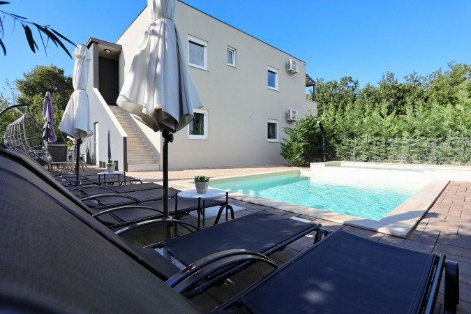 Au&szlig;en, Villa Rocky mit beheizten und Baby-Pools, Zaton, Dalmatien, Kroatien Zaton (Nin)